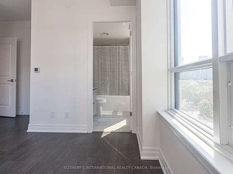 30 Elm Dr W #502 — Photo 23