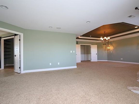 5th image of 655 Copper Cove Ct