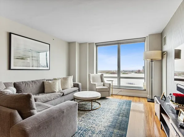 30 West St APT 17G, New York, NY 10004