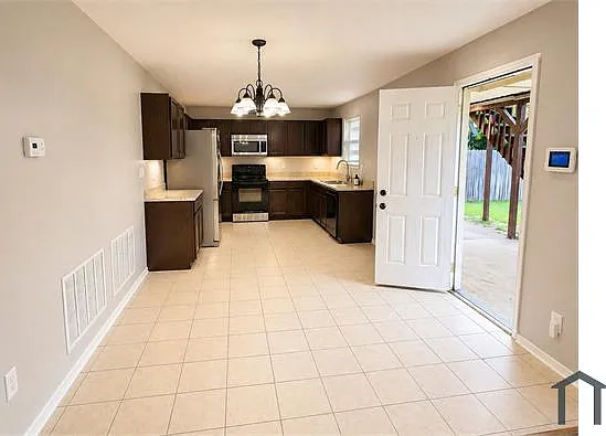 8745 Fox Meadow Way — Photo 3