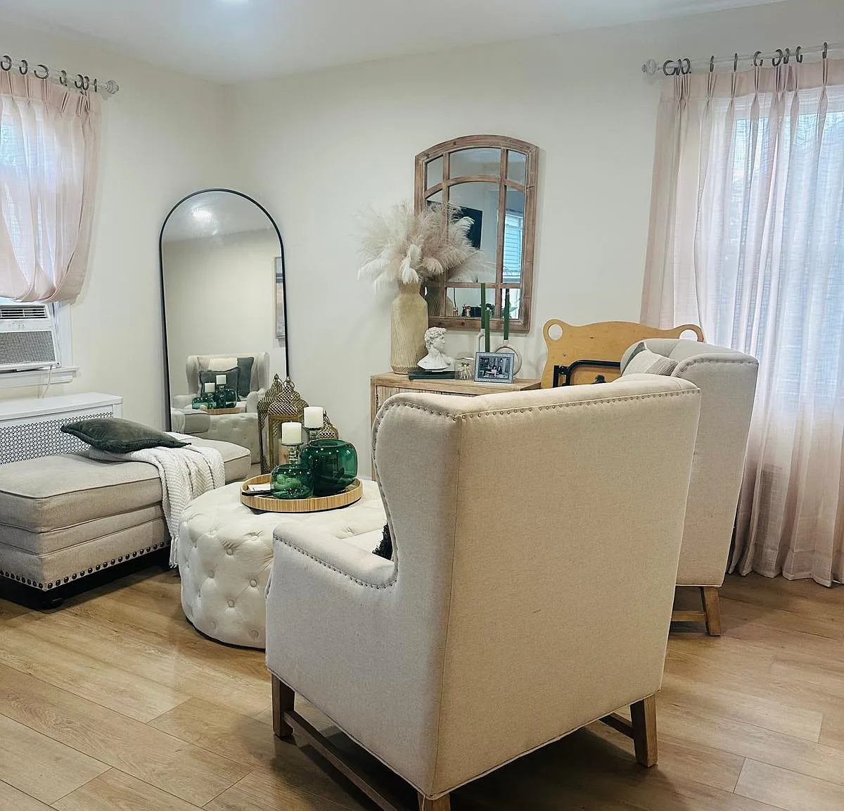 2 bed, 650 sqft, $2,300 — Photo 4
