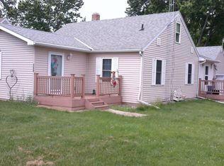 154 N Hakl Ave, Tabor, SD 57063
