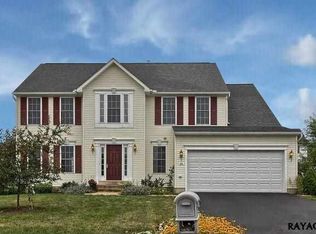35 Greenbriar Ln, Gettysburg, PA 17325