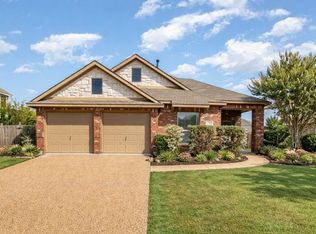 724 Candle Meadow Blvd, Desoto, TX 75115