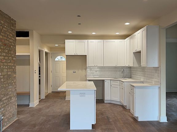 2nd image of 3507 N Lockwood Ave APT 2