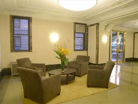 Rented by Corcoran | media 17