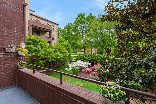 5712 Roland Ave #1E Photo 1