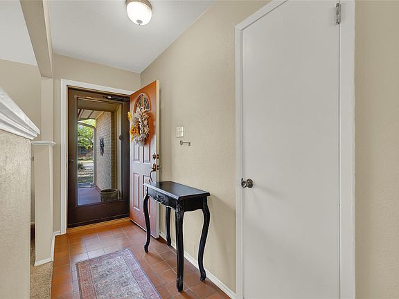 2nd image of 137 Chaparral Rd