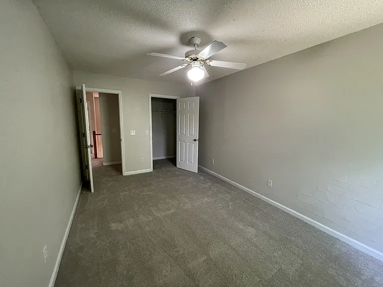 112 Candle Brook Dr — Photo 8