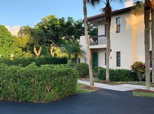 8334 Cypress Ln #A, Boca Raton, FL 33433