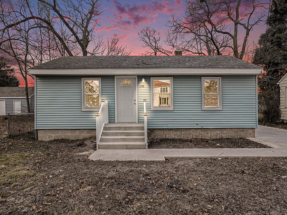 1st image of 3941 Miramar Ave NE