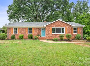 5432 Rockwood Rd, Charlotte, NC 28216