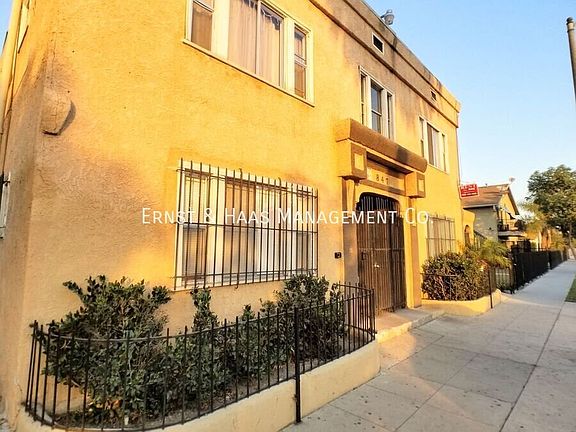 2nd image of 847 Cerritos Ave APT 6