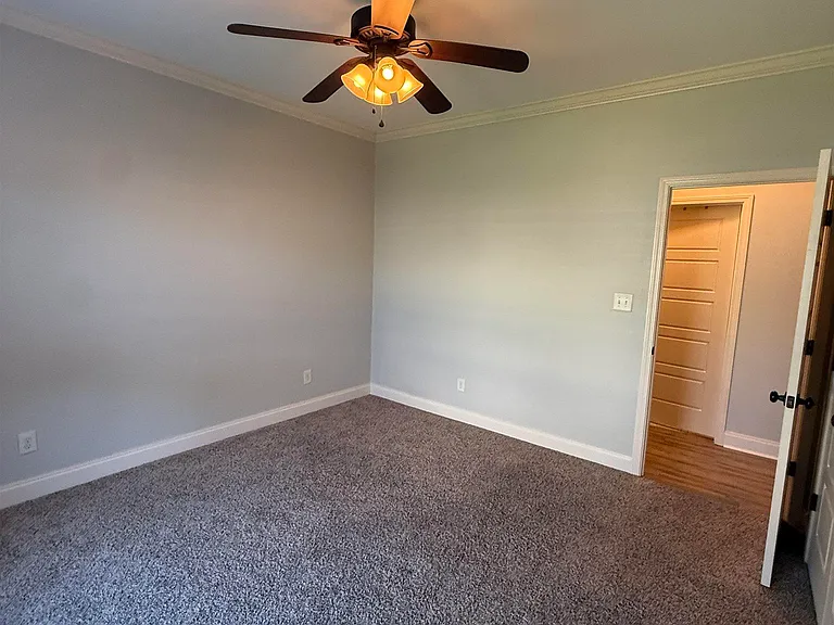 142 Addington Dr — Photo 12