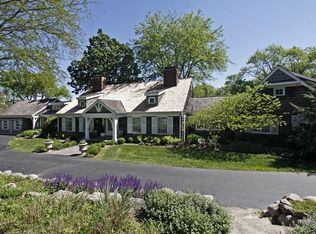 366 S Bateman Cir, Barrington, IL 60010