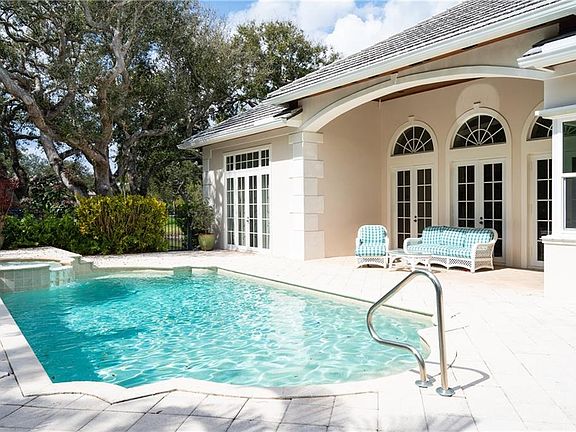 2nd image of 7 W Sea Colony Dr