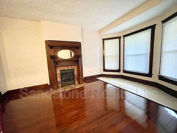 2nd image of 1904-1906 E 29th St