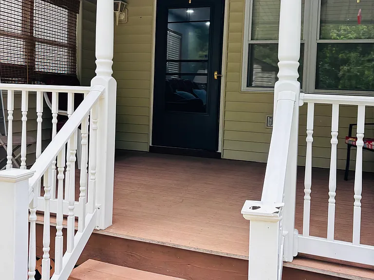 1341 Robinhood Ln — Photo 12