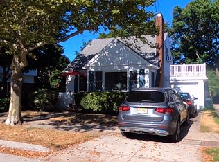 83 Mineola Ave, Point Lookout, NY 11569