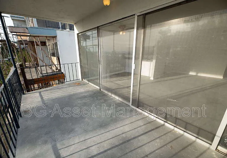 10 Lee St #4 — Photo 18
