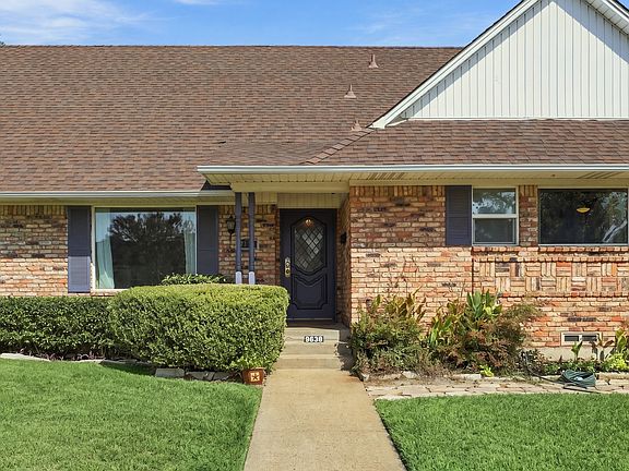 3rd image of 9639 Brentgate Dr