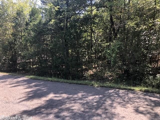 1st image of 16 Pillar Ln