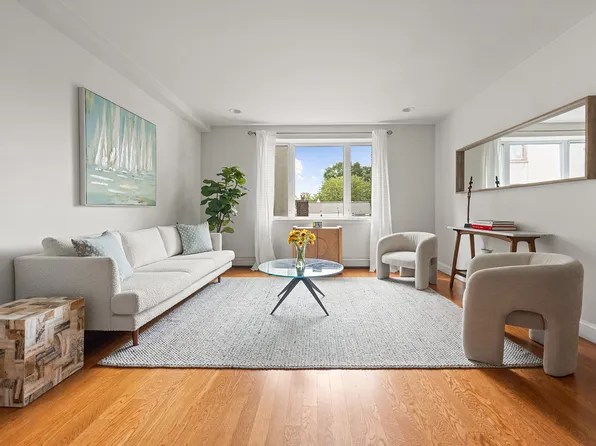 480 Eastern Parkway image 1 of 11