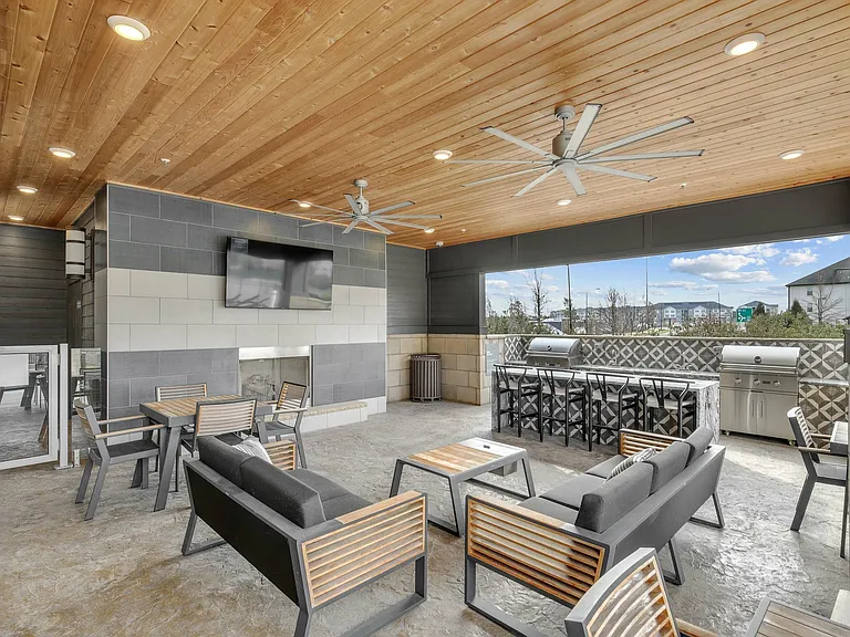 The Maxwell at Highland Creek