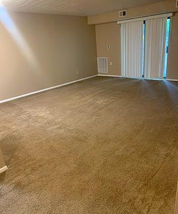 5th image of 1015 Jackman Ave #304