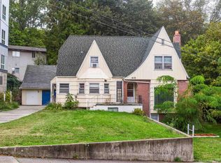 935 NE C St, Pullman, WA 99163