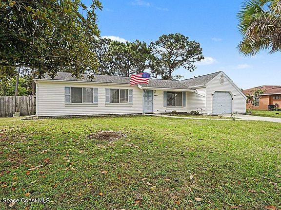 2nd image of 1217 Ethel Cir NE