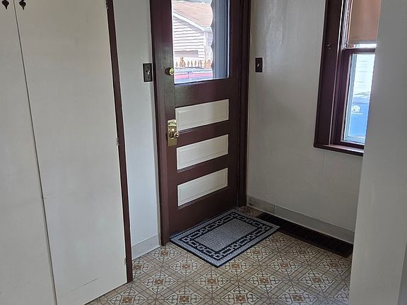 5th image of 1524 Lauderdale Ave
