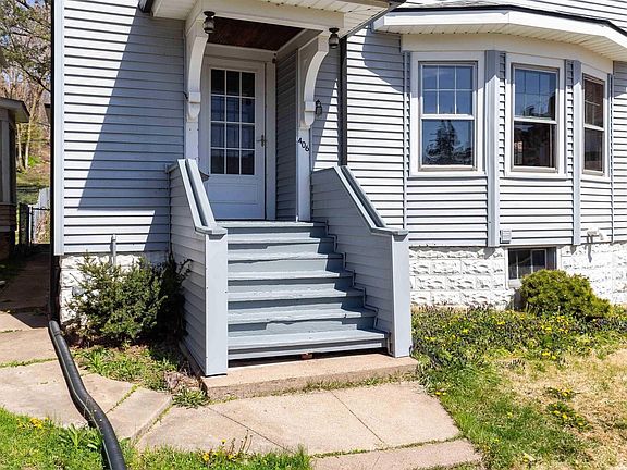 3rd image of 1406 E 9th St