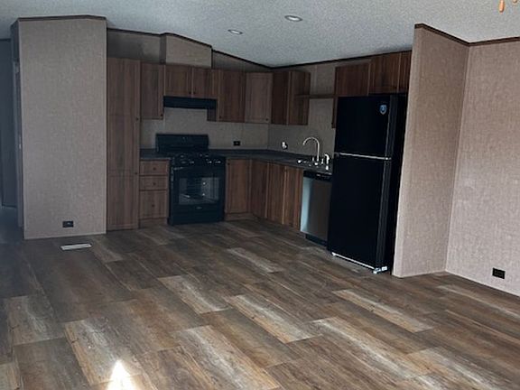 3rd image of 154 Evergreen Dr Lot 137