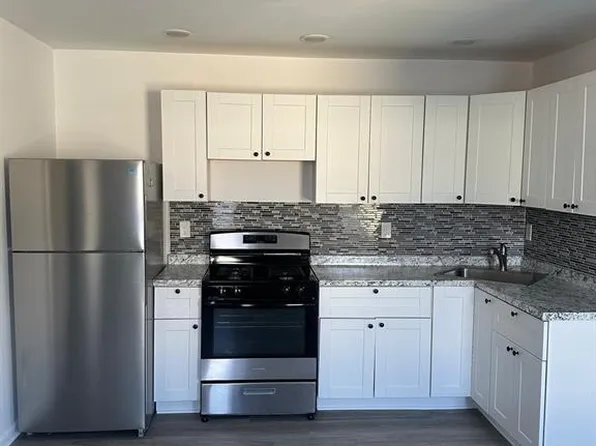 152 Trimble Ave, Clifton, NJ 07011