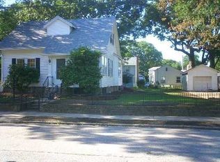 120 Oakland Ave, Cranston, RI 02910