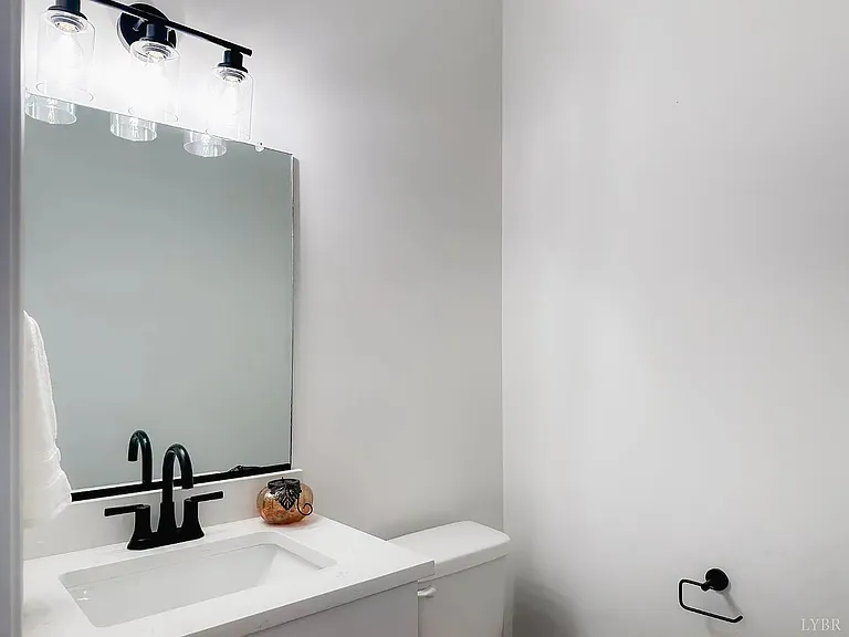 110 Aaron Pl #1-703 — Photo 24