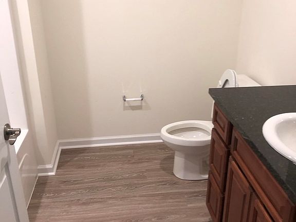 5th image of 1810 Tallokas St