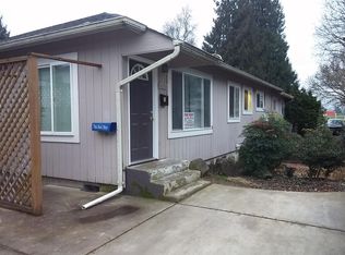 859 7th Ave APT B, Longview, WA 98632