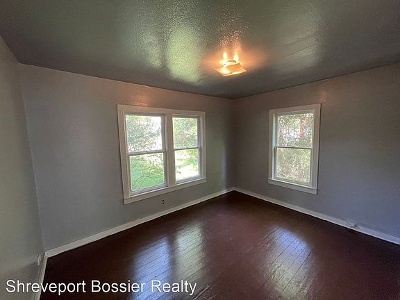 4th image of 3015 Catherine St