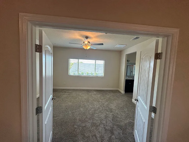 2494 Valdes Dr — Photo 19