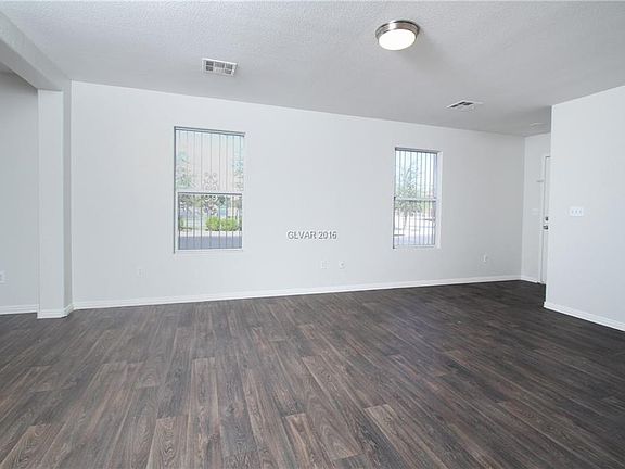 4th image of 5382 Awbury Ave
