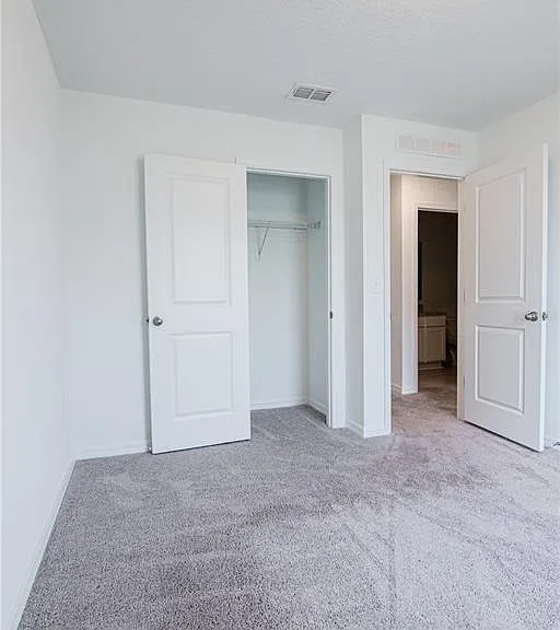 205 Mandovi St — Photo 45