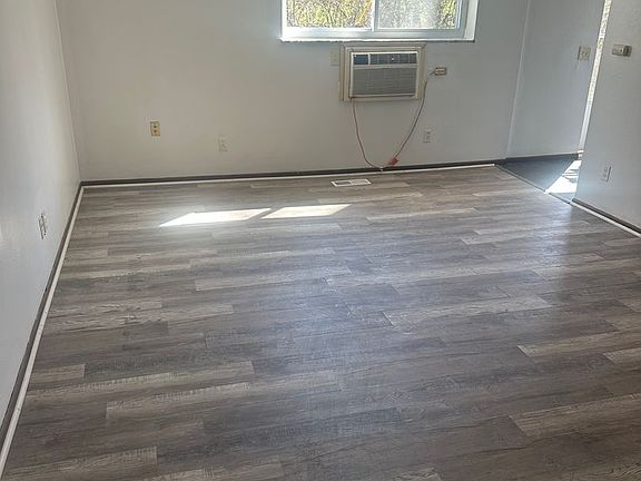 4th image of 25 Nordell Ct #1-A
