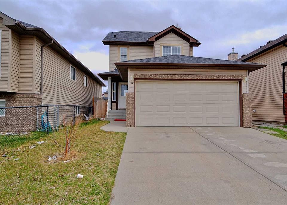 1st image of 179 W Saddlemead Close NE