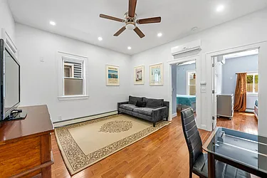 Rented by Piere Michel