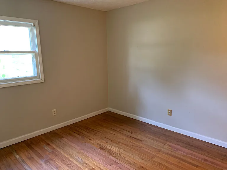 3640 Niles Dr — Photo 9