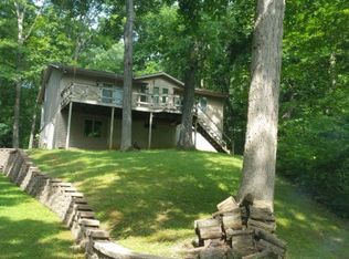 8356 E Twin Oaks Dr, Effingham, IL 62401