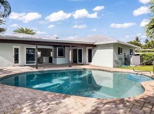 1041 SW 4th St, Boca Raton, FL 33486