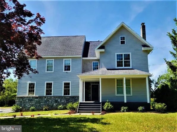 911 Columbia Ave, Newfield, NJ 08344